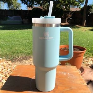 Stanley Adventure Quencher Exclusive Travel Tumbler Aqua  40 oz